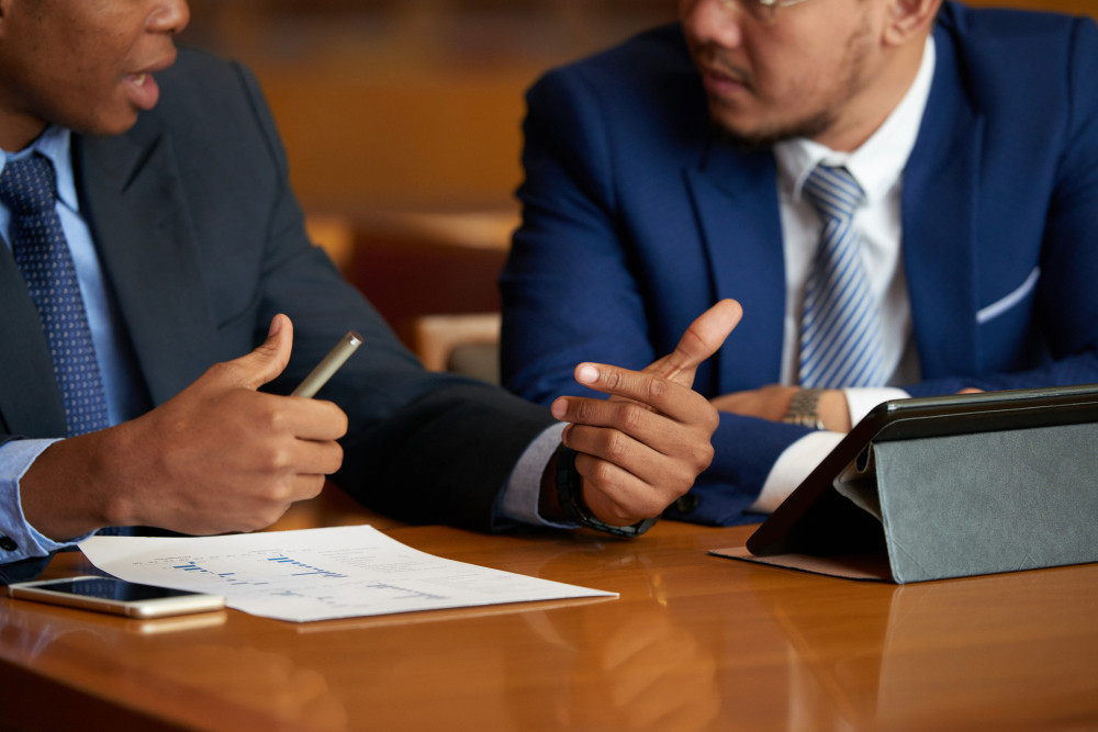 Business litigation attorney helping Las Vegas company resolve commercial dispute