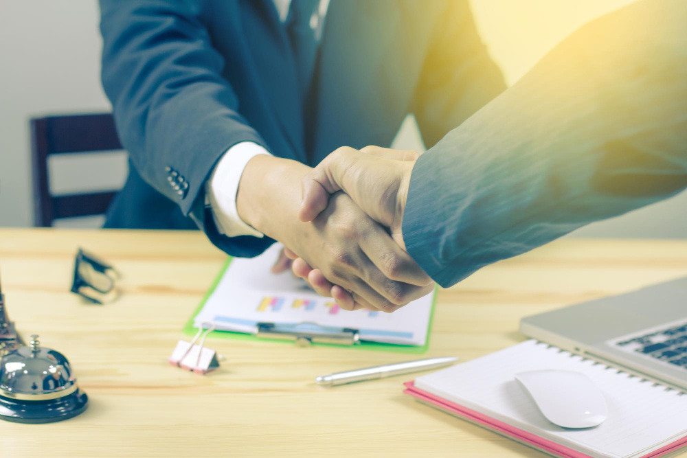 business-contracts-nevada Business attorney reviewing commercial contracts with business owners in Nevada.