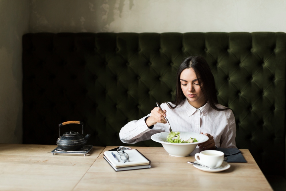 Meal and rest period workplace rights and responsibilities under NRS 608.019 in Nevada and Labor Code 512 in California