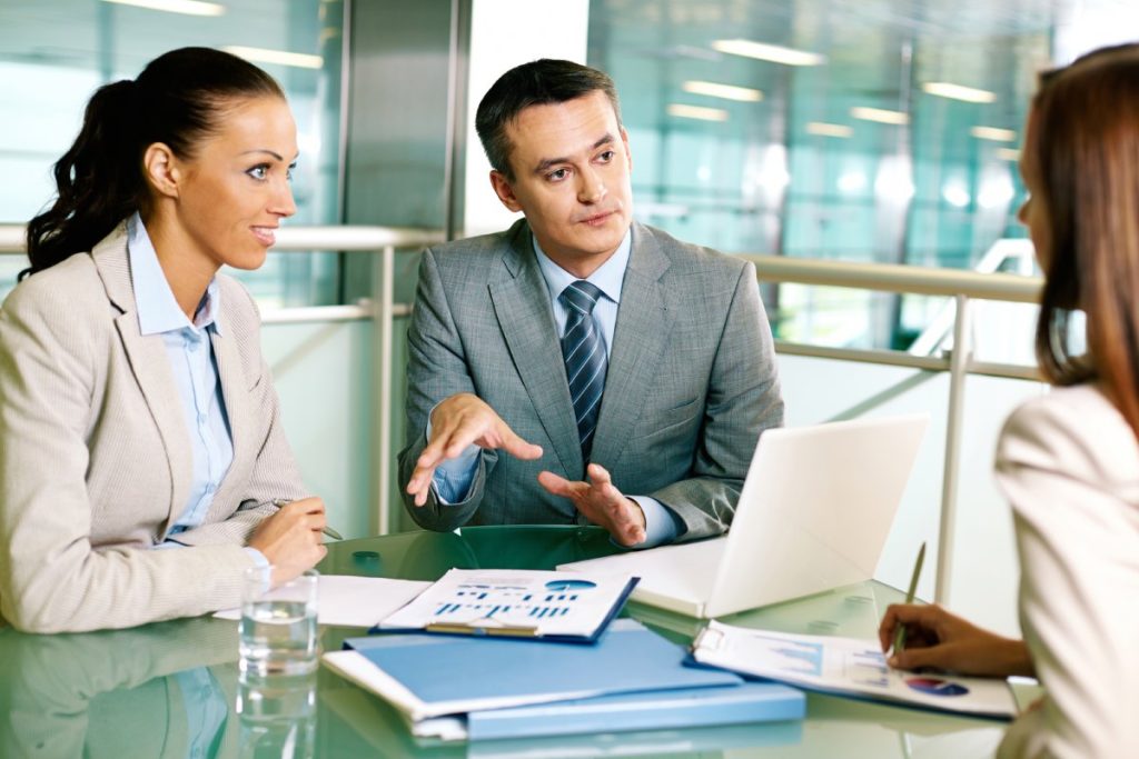 Business attorney advising entrepreneurs on the legal steps to start a business in Nevada.