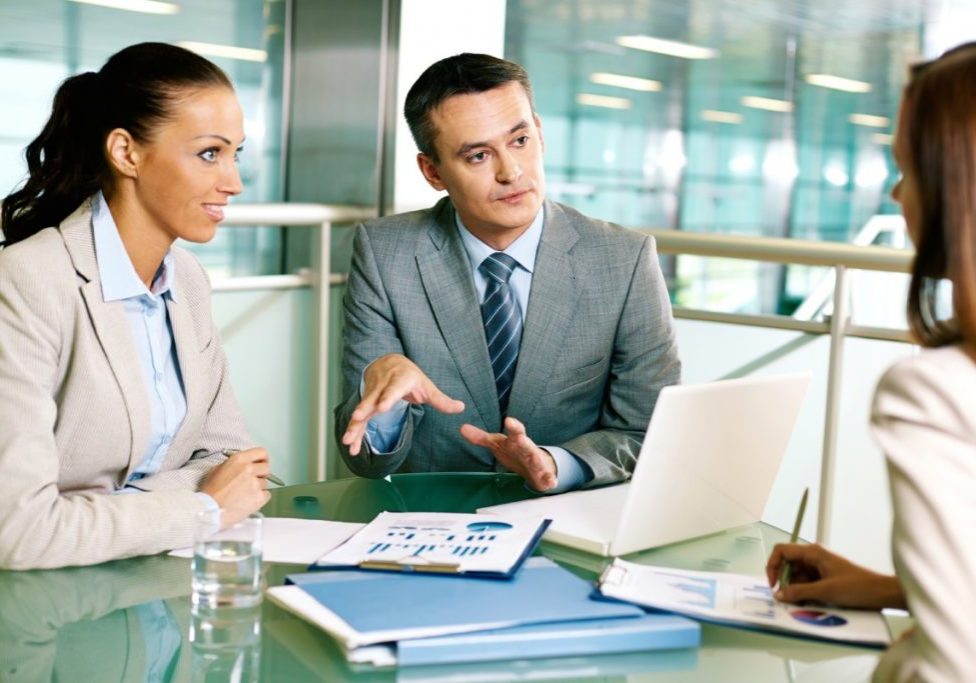 starting-a-business-nevada-legal-checklist Business attorney advising entrepreneurs on the legal steps to start a business in Nevada.